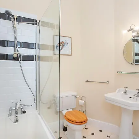 The Corner House In City Centre Apartment York